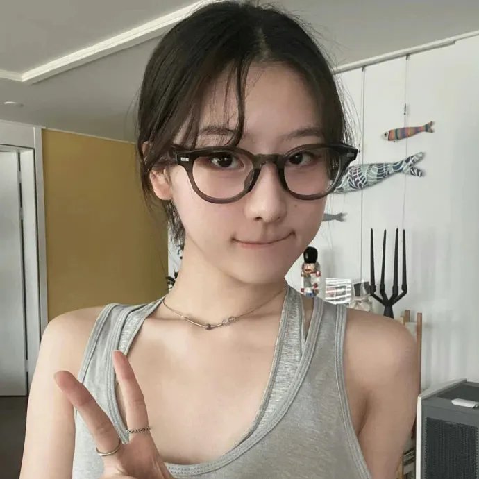 默默的我,不默默的我们