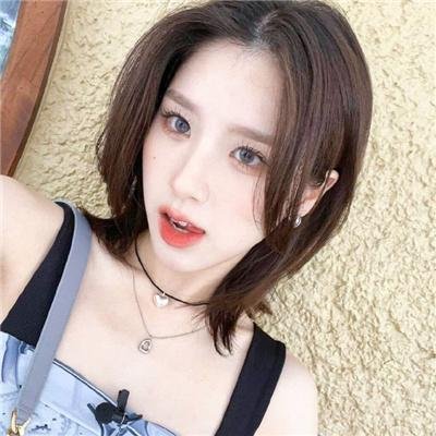 尼维尔内来的美女